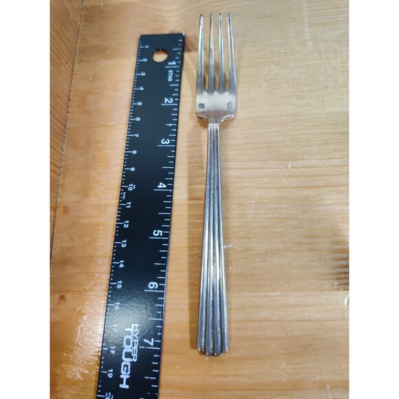 Sant Andrea Stainless Ridges Glossy Silverware Fork Flatware - Picture 4 of 4